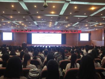 李会钦老师报告报道稿2.jpg