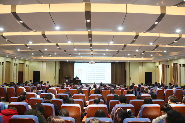 报告会现场2_副本.jpg 报告会现场2_副本.jpg