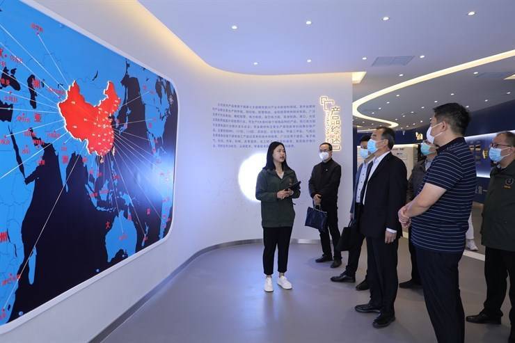 “访企拓岗促就业”系列活动—bwin必赢中国官网党委书记马书臣带队赴恒星科技考察交流